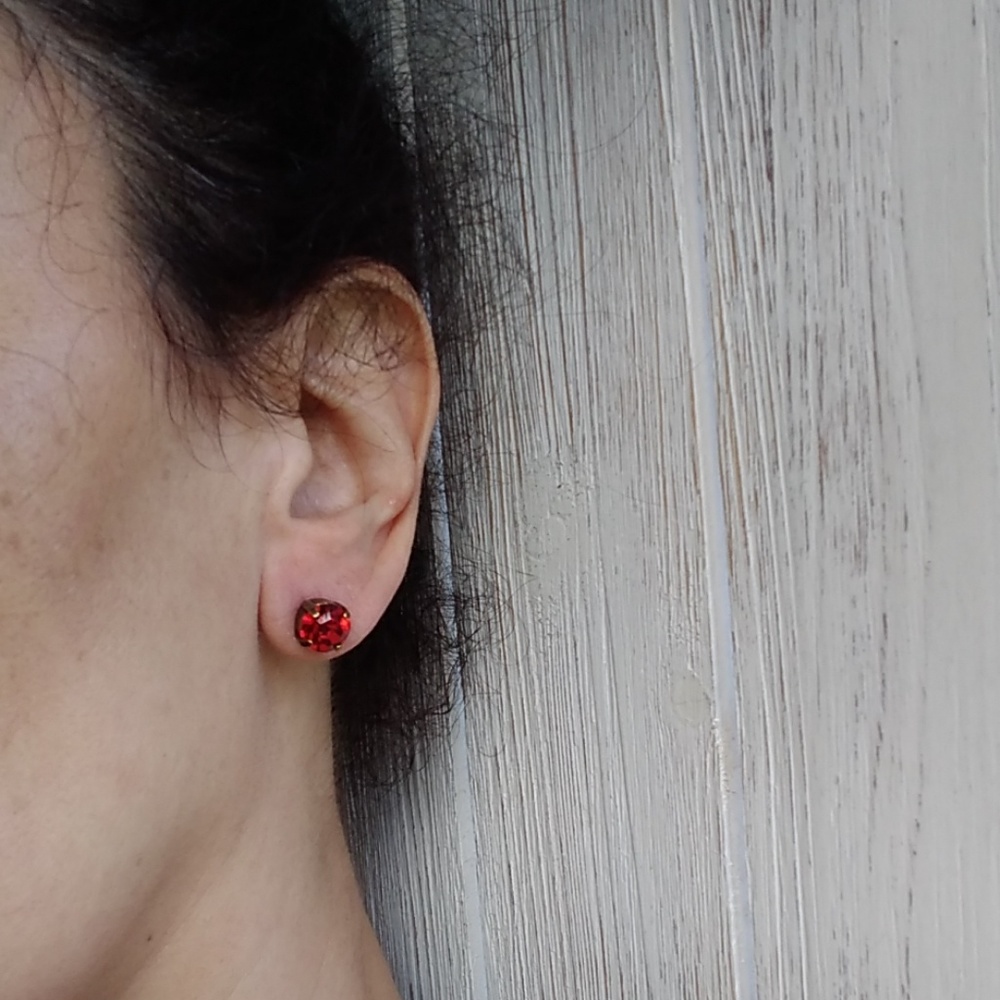Siam(Red) Swarovski Crystal Stud EARRINGS